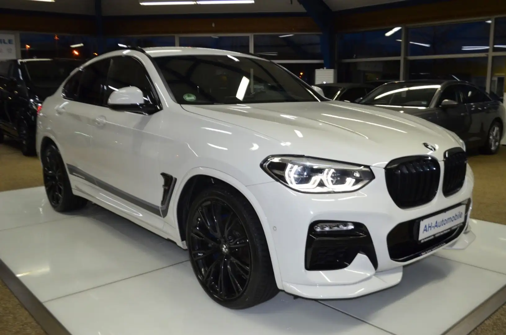 BMW X4 M d M-PERFORMANCE / XENON / NAVI / LED Weiß - 2