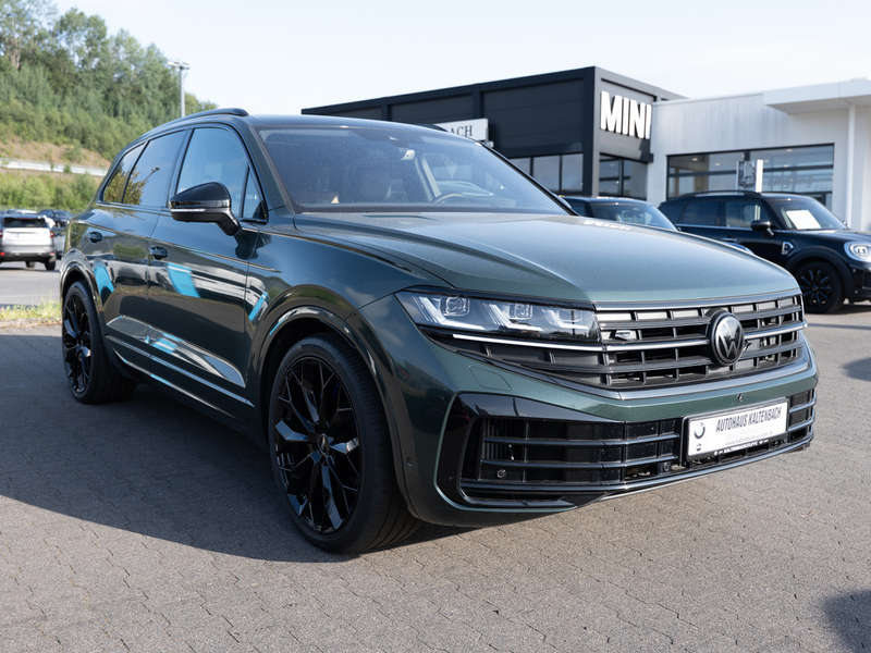Volkswagen Touareg 3.0 V6 TSI eHybrid R 4M grün foliert — photo 4