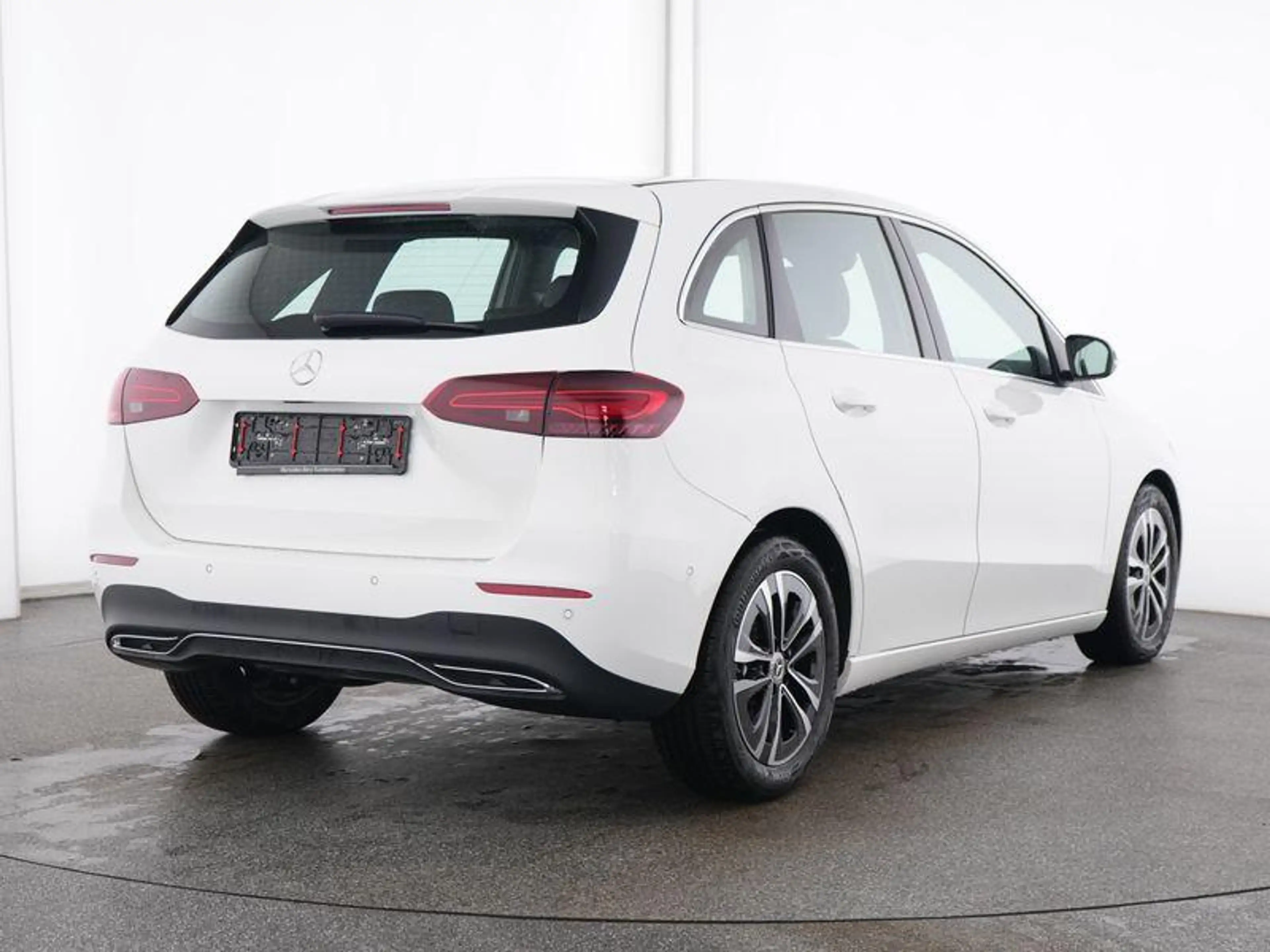 Mercedes-Benz B 200 Luxury Line | Smartphone Integratie | Verwarmde Ze — photo 2