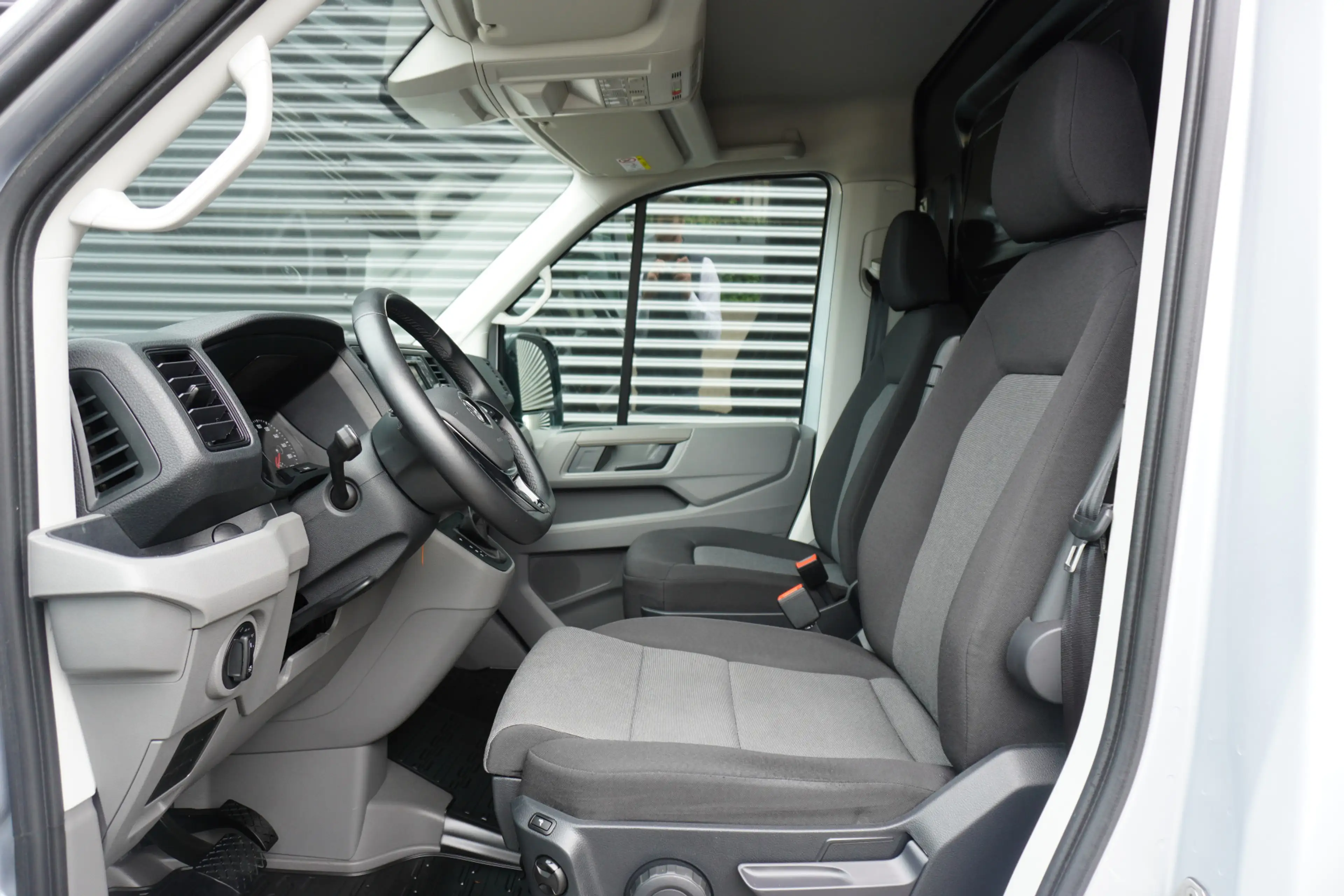 Volkswagen Crafter 180pk Automaat LED Apple Carplay ACC Cruise contro — photo 7
