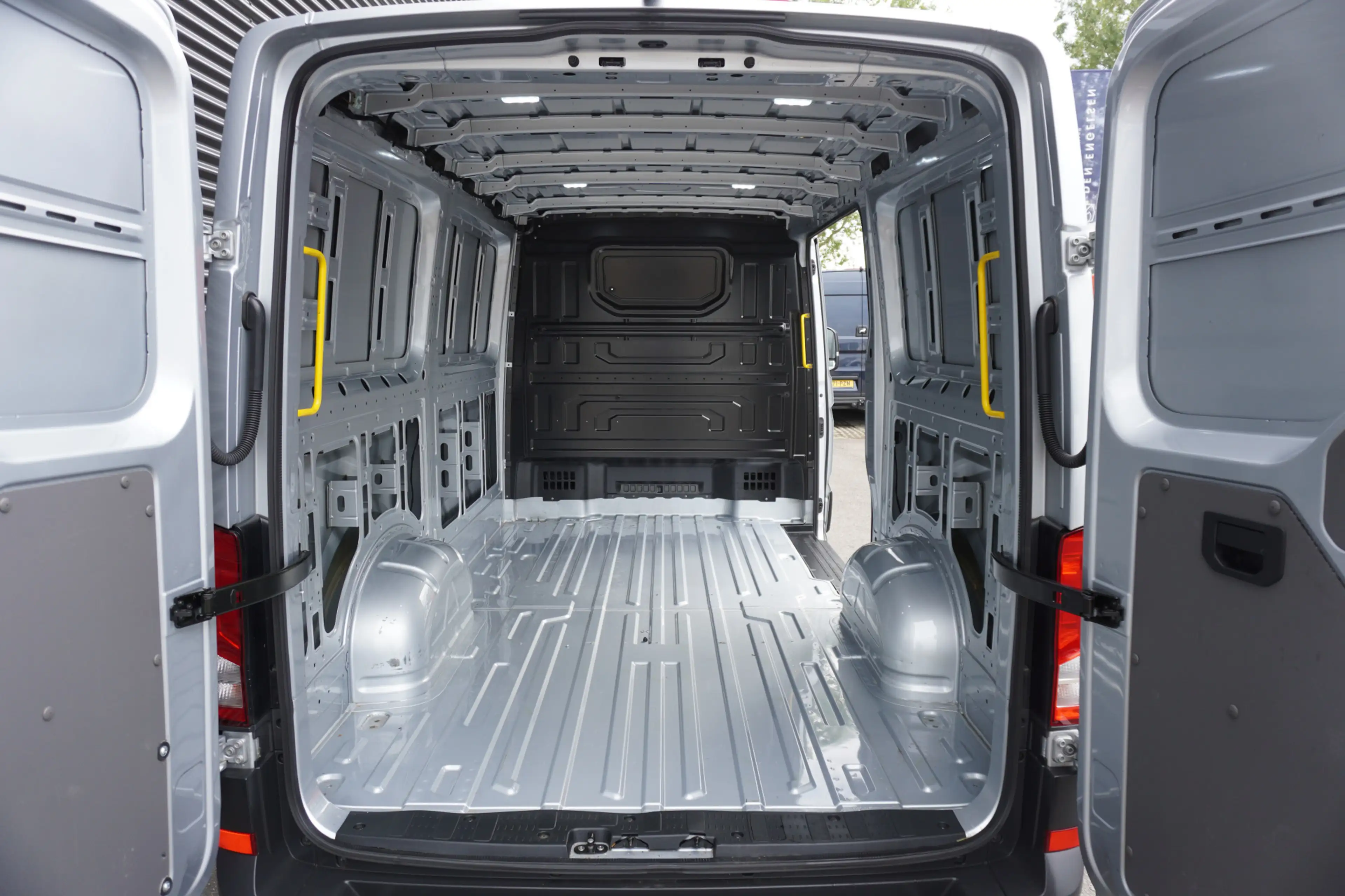 Volkswagen Crafter 180pk Automaat LED Apple Carplay ACC Cruise contro — photo 3