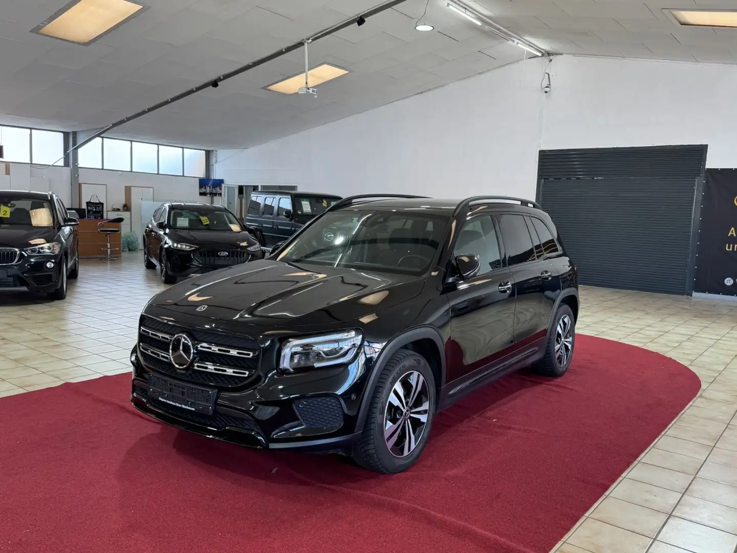 Mercedes-Benz GLB 220 d 4Matic Bumester/NightPaket/ LED Zwart - 1