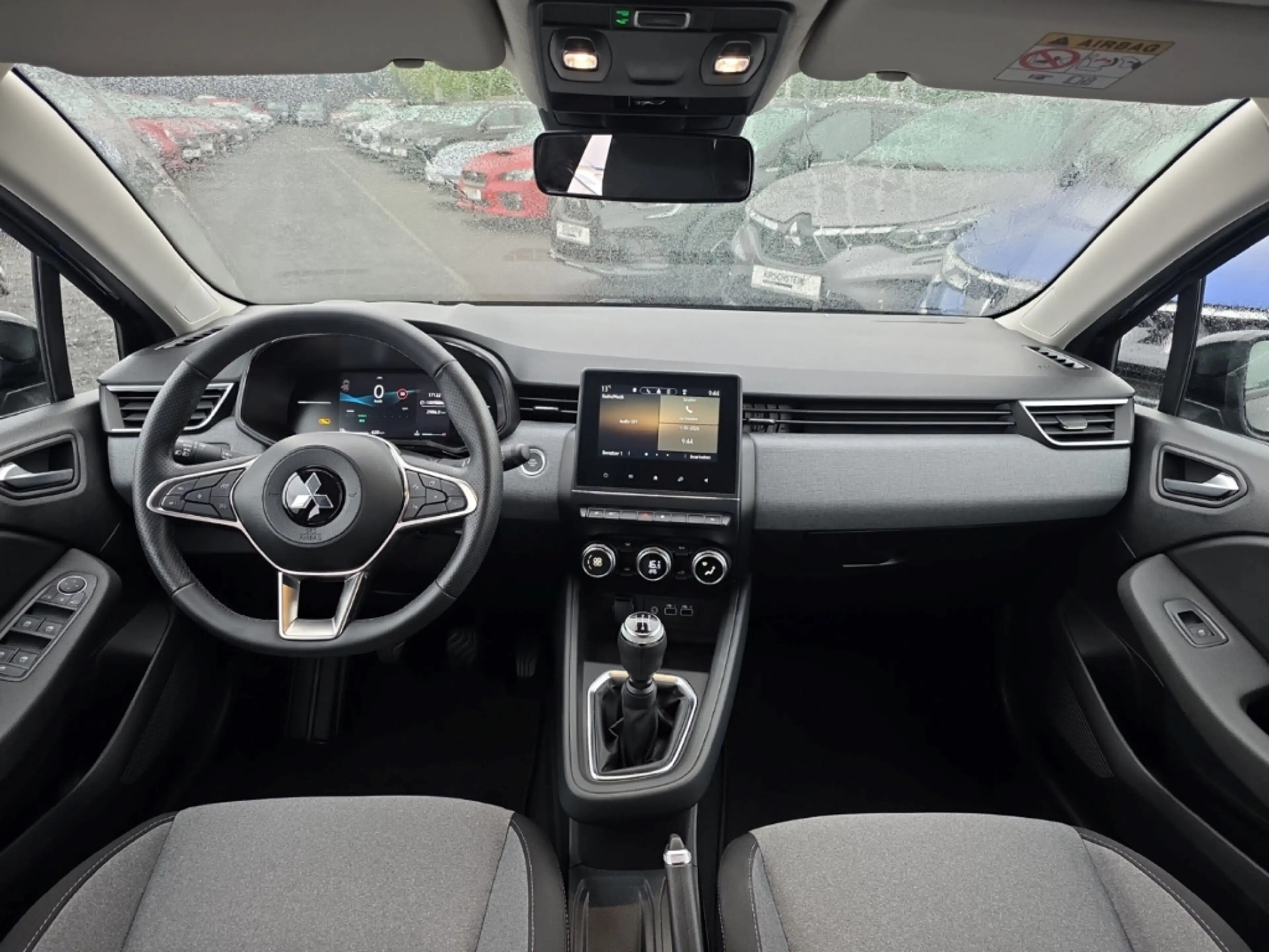 Mitsubishi Colt Plus 1.0 PDC Sitzheizung App Keyless LED — photo 9