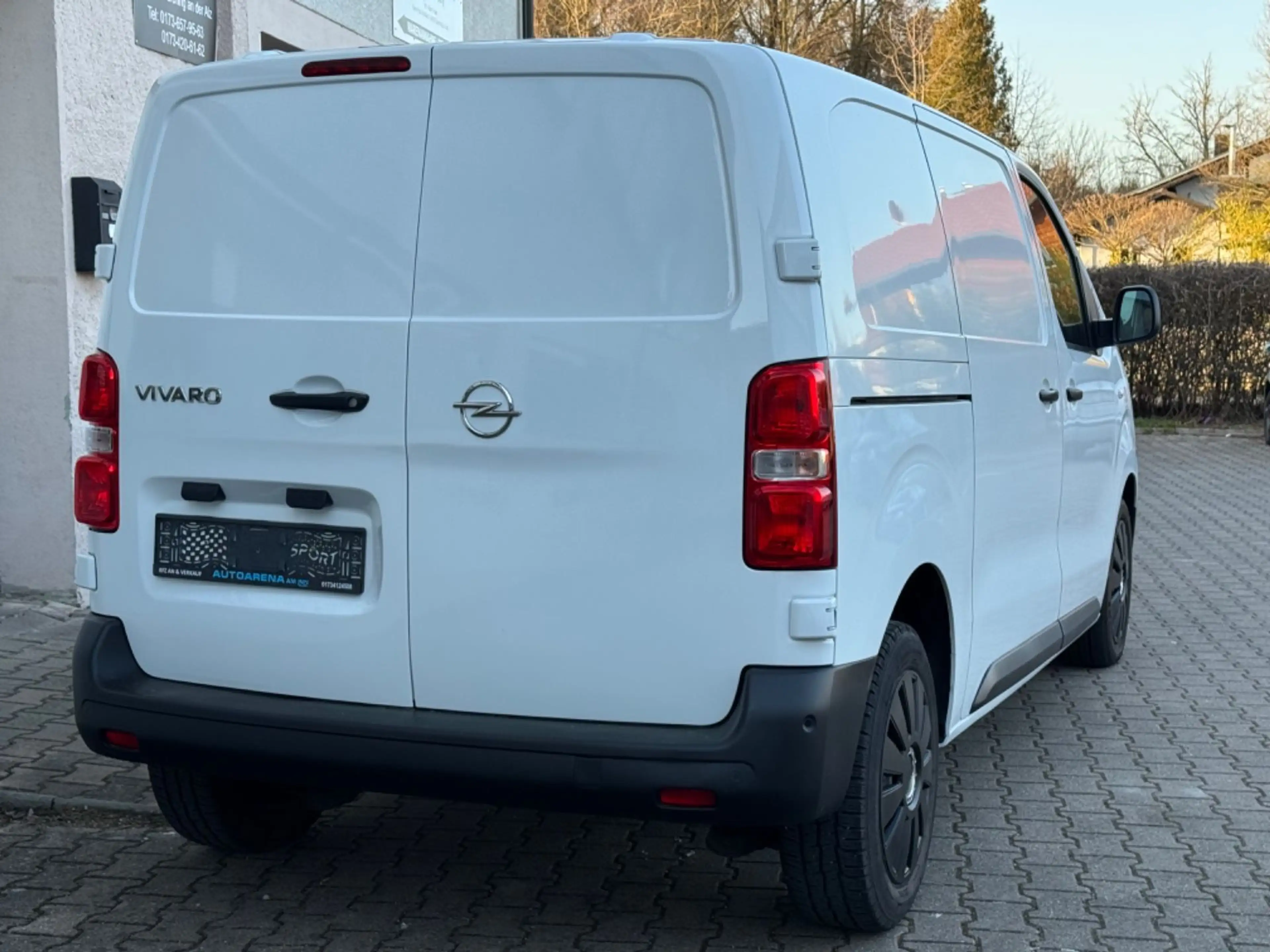 Opel Vivaro 2.0 CDTI ANDROID TEMPOMAT NAVI 1. HAND — photo 8