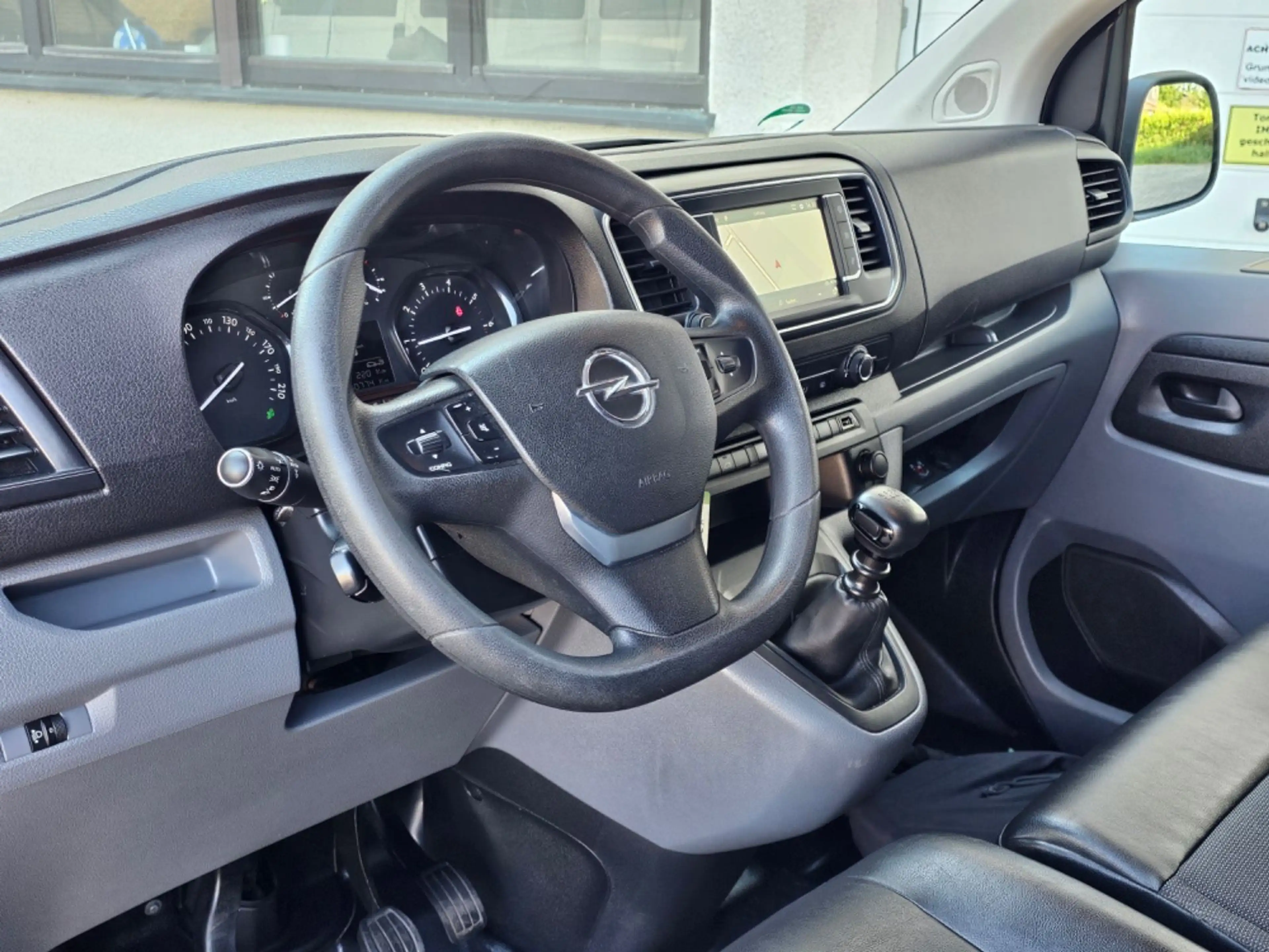 Opel Vivaro 2.0 CDTI ANDROID TEMPOMAT NAVI 1. HAND — photo 15