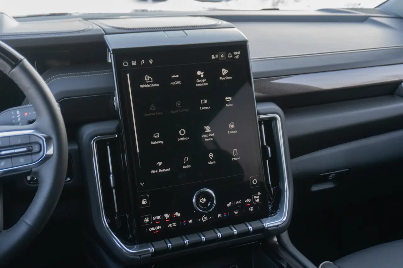GMC Yukon снимка GMC Yukon