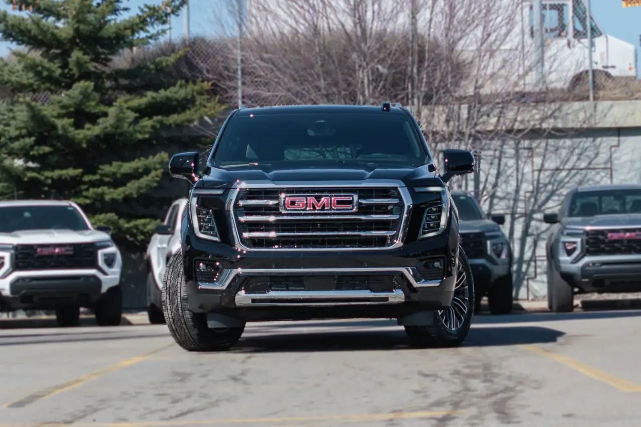 GMC Yukon снимка GMC Yukon