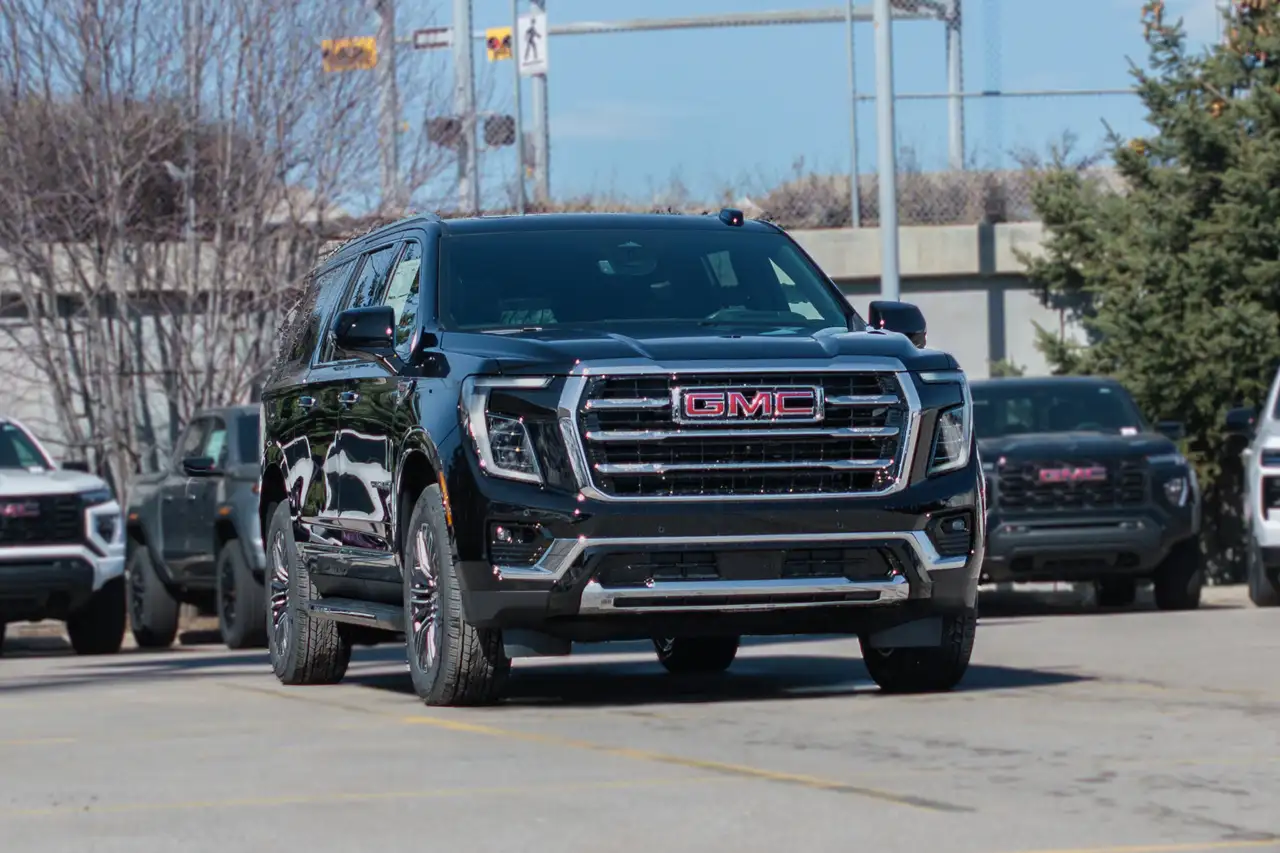 GMC Yukon снимка GMC Yukon