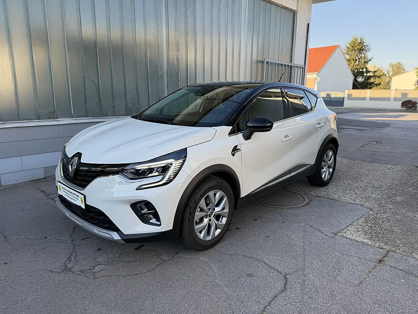 Renault Captur II 1.3 TCe 130 Intens GPF Automatik Weiß - 2