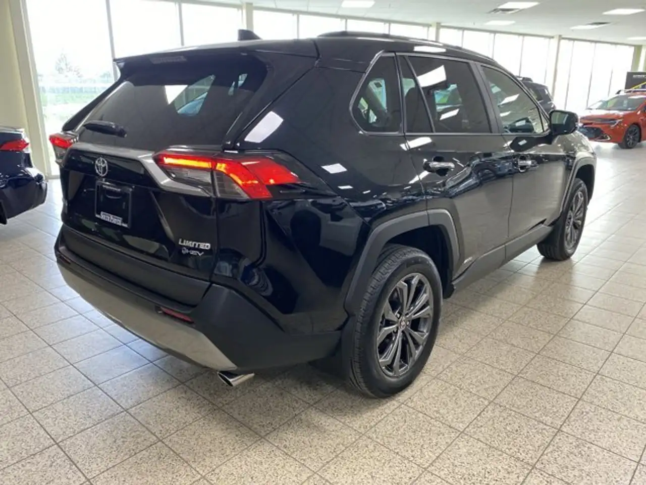 Toyota RAV 4 снимка Toyota RAV 4