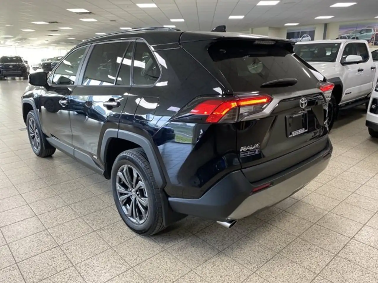 Toyota RAV 4 снимка Toyota RAV 4