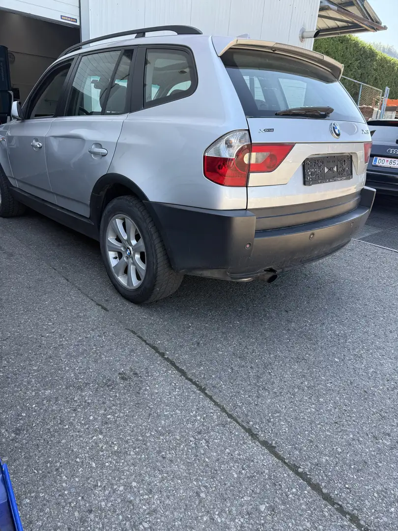 BMW X3 2,0d Österreich-Paket Silber - 2