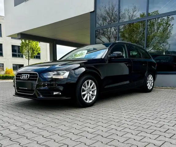 Audi A4 Avant 1.8 TFSI Attraction*NAVI*SHZ*TEL*TEMP*