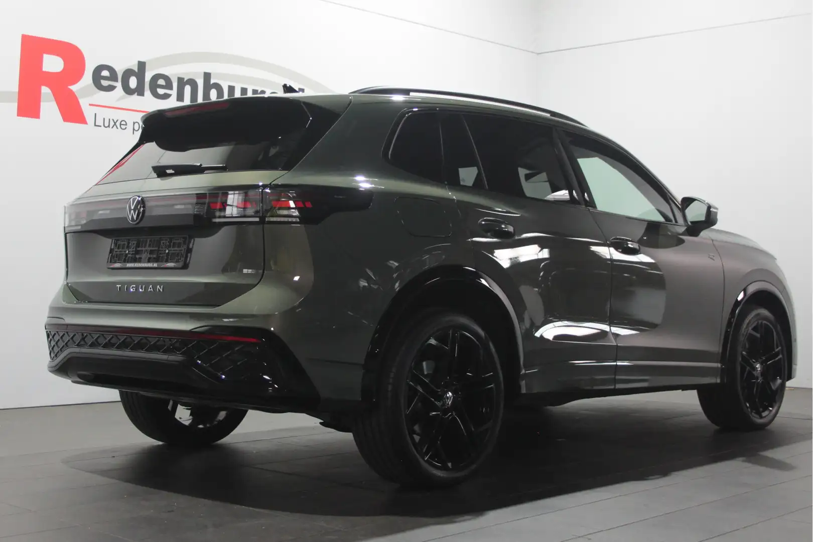 Volkswagen Tiguan 2.0 TSI 4Motion R-Line - Uniek! - IQ Light - H&K A Vert - 2