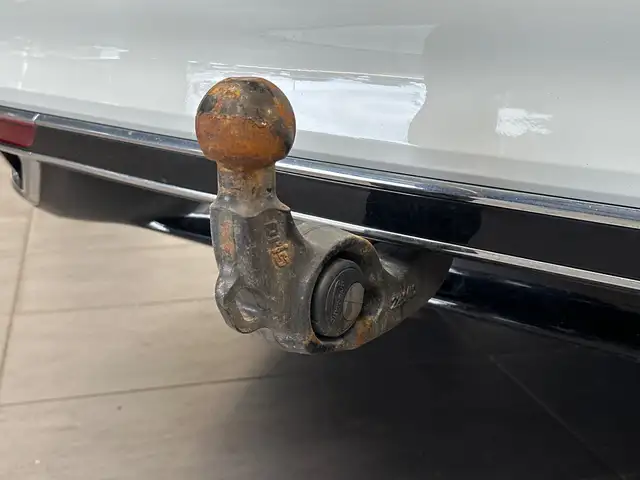 Volkswagen Passat view 10