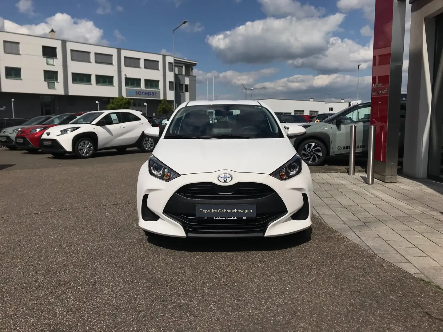 Toyota Yaris 1.0 Comfort Bianco - 2