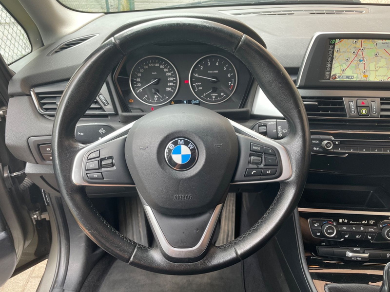 BMW 218 i Active Tourer Navi,PDC TÜV 5/27!!! — photo 24