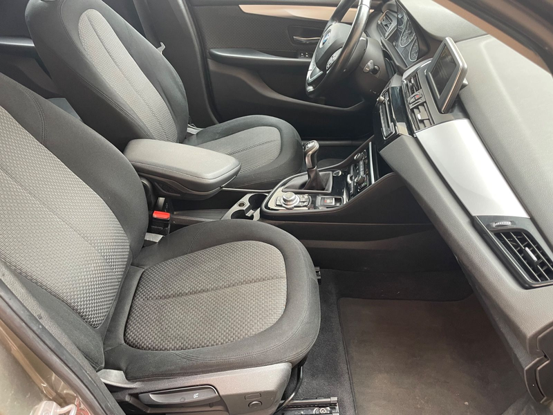 BMW 218 i Active Tourer Navi,PDC TÜV 5/27!!! — photo 13