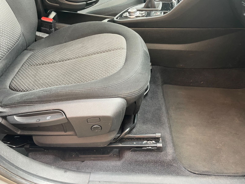 BMW 218 i Active Tourer Navi,PDC TÜV 5/27!!! — photo 14