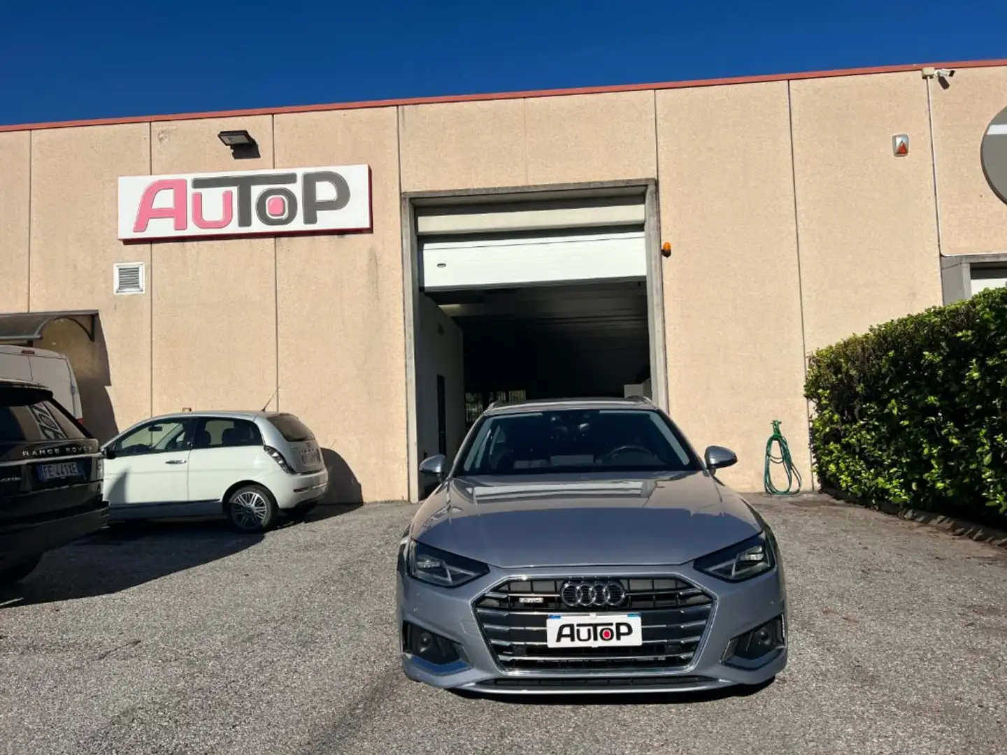 Audi A4 40 TDI AVANT MHEV QUATT S tronic Business Advanced Silber - 2
