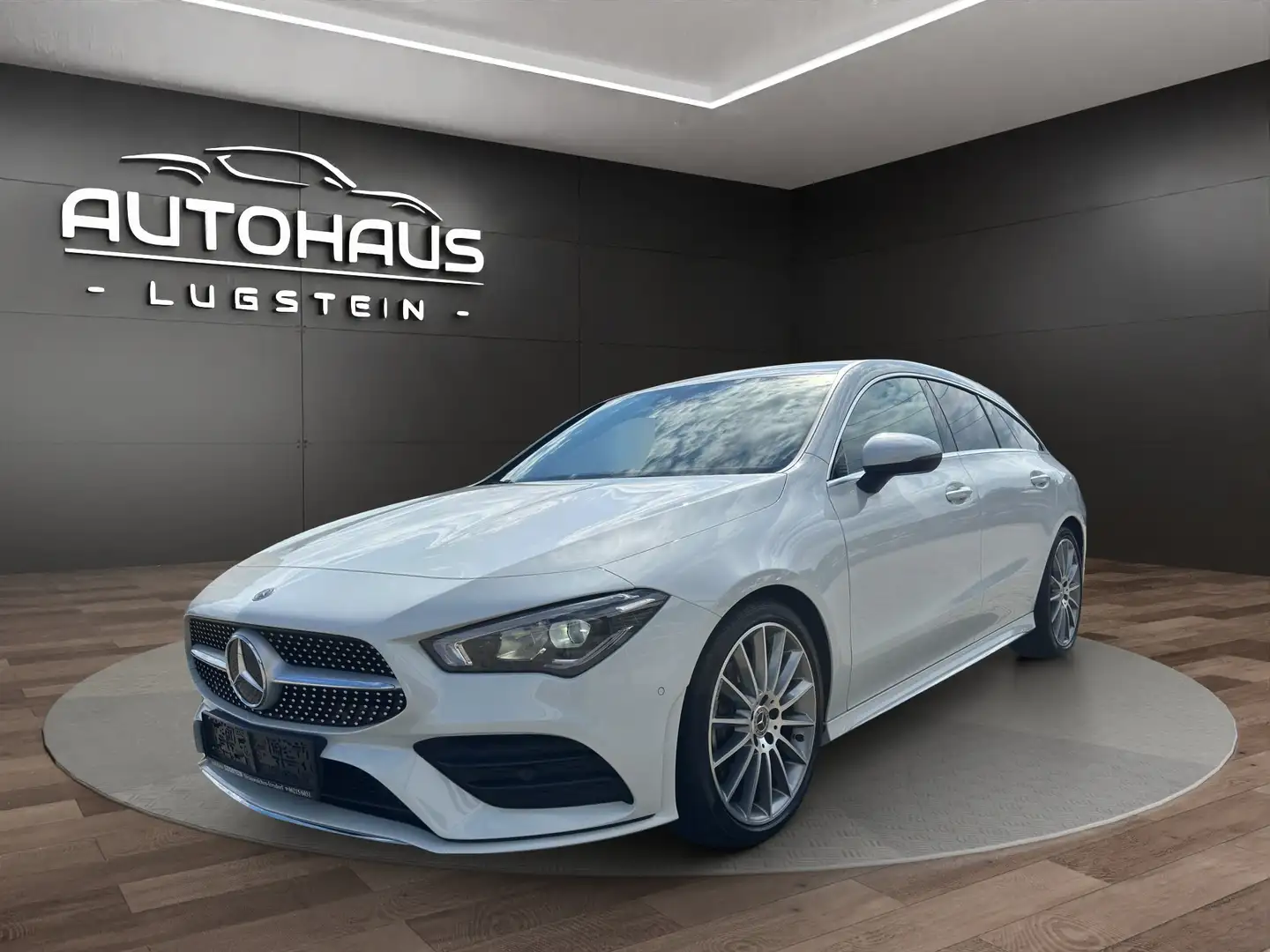 Mercedes-Benz CLA 200 CLA 200 AMG Line (118.687) Weiß - 1