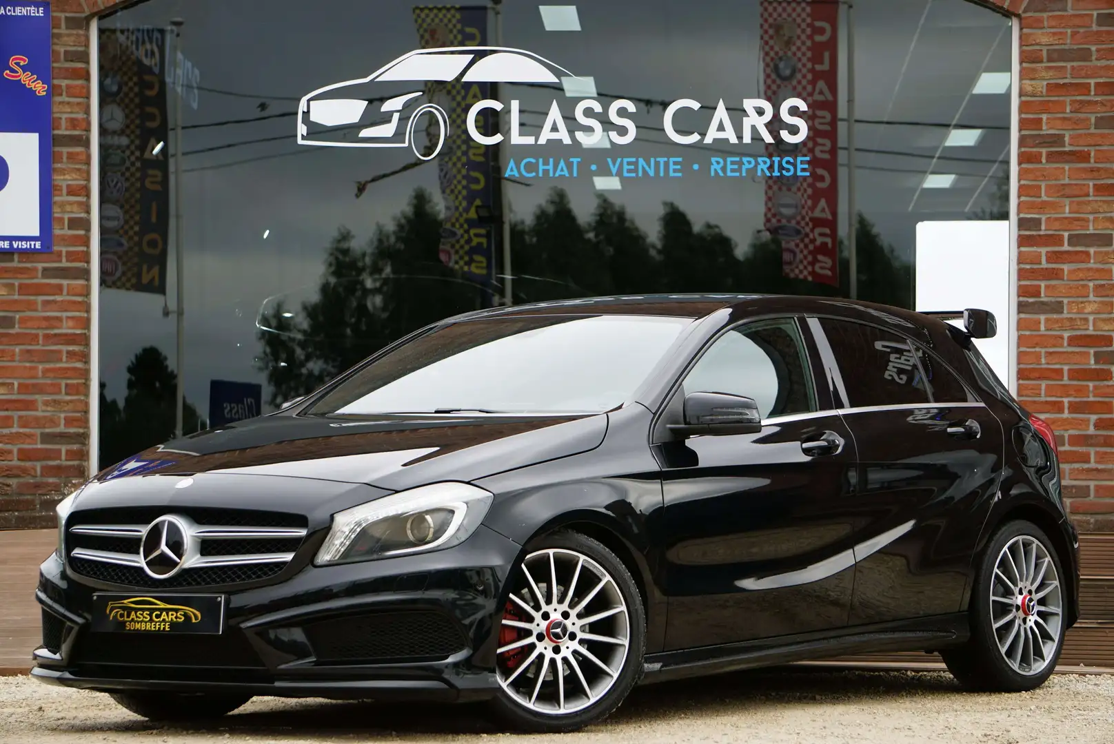 Mercedes-Benz A 180 ESSENCE AMG LINE KIT AERO NAVI XENON GARANTIE 1 AN Zwart - 1