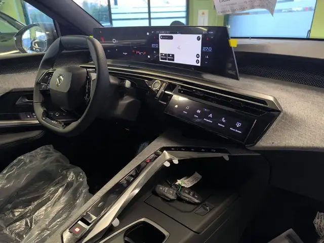 Peugeot 3008 view 13