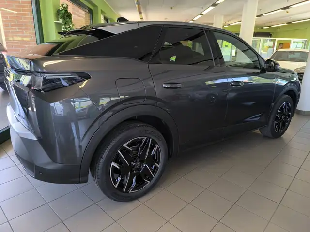 Peugeot 3008 view 9