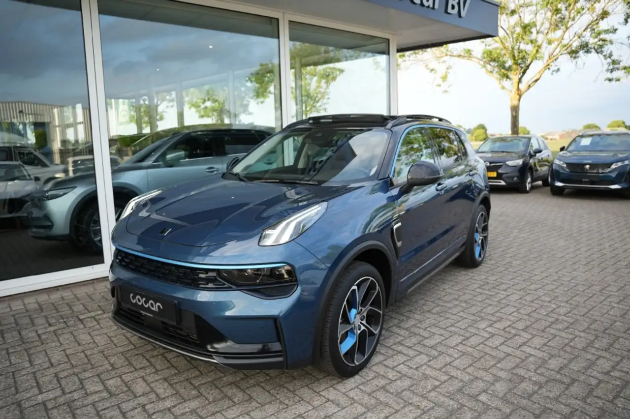Lynk & Co 01 2022
