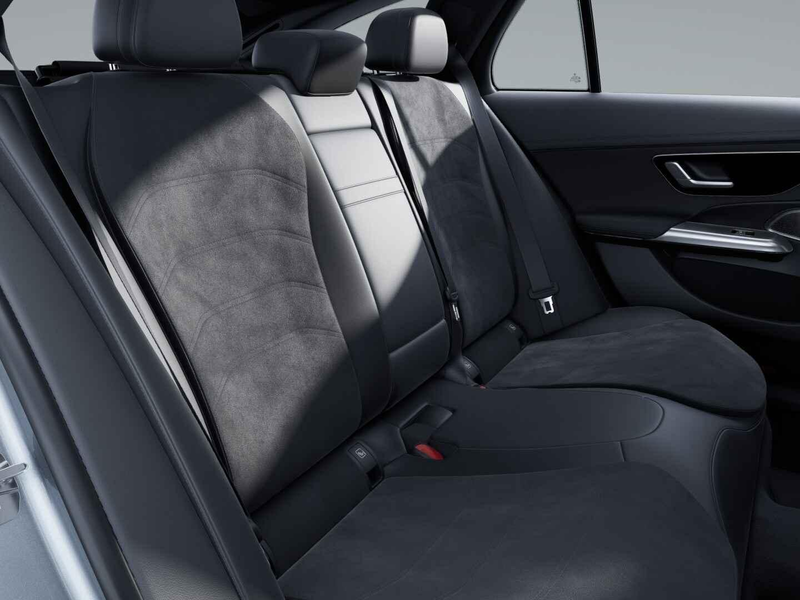 Mercedes-Benz E 300 Estate e Business Solution AMG — photo 6
