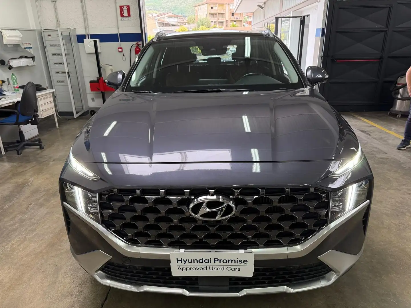 Hyundai SANTA FE Santa Fe 1.6 hev Anniversary 4wd 7p.t Gris - 1