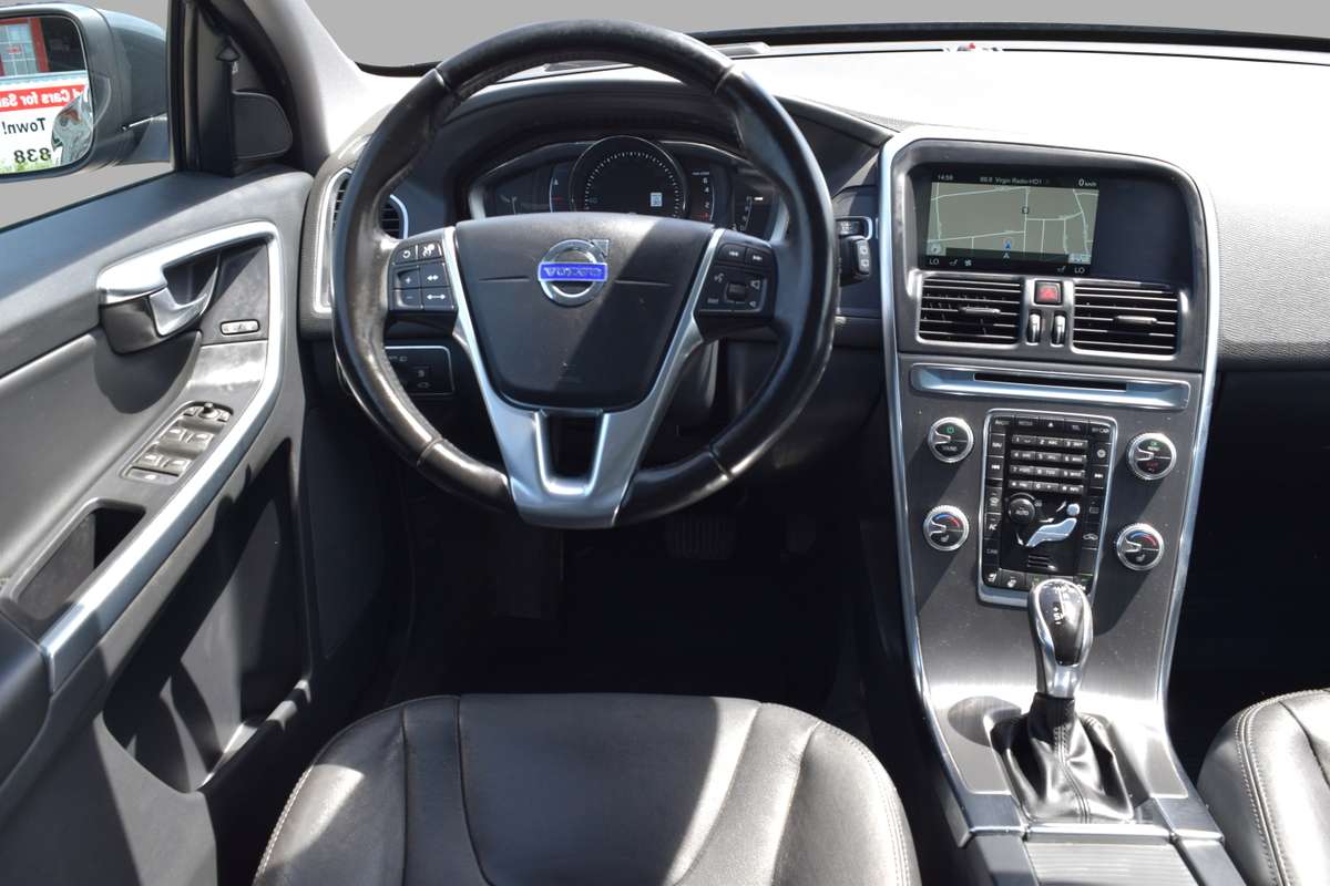2016 Volvo XC60 T5 Special Edition Premier thumb 10