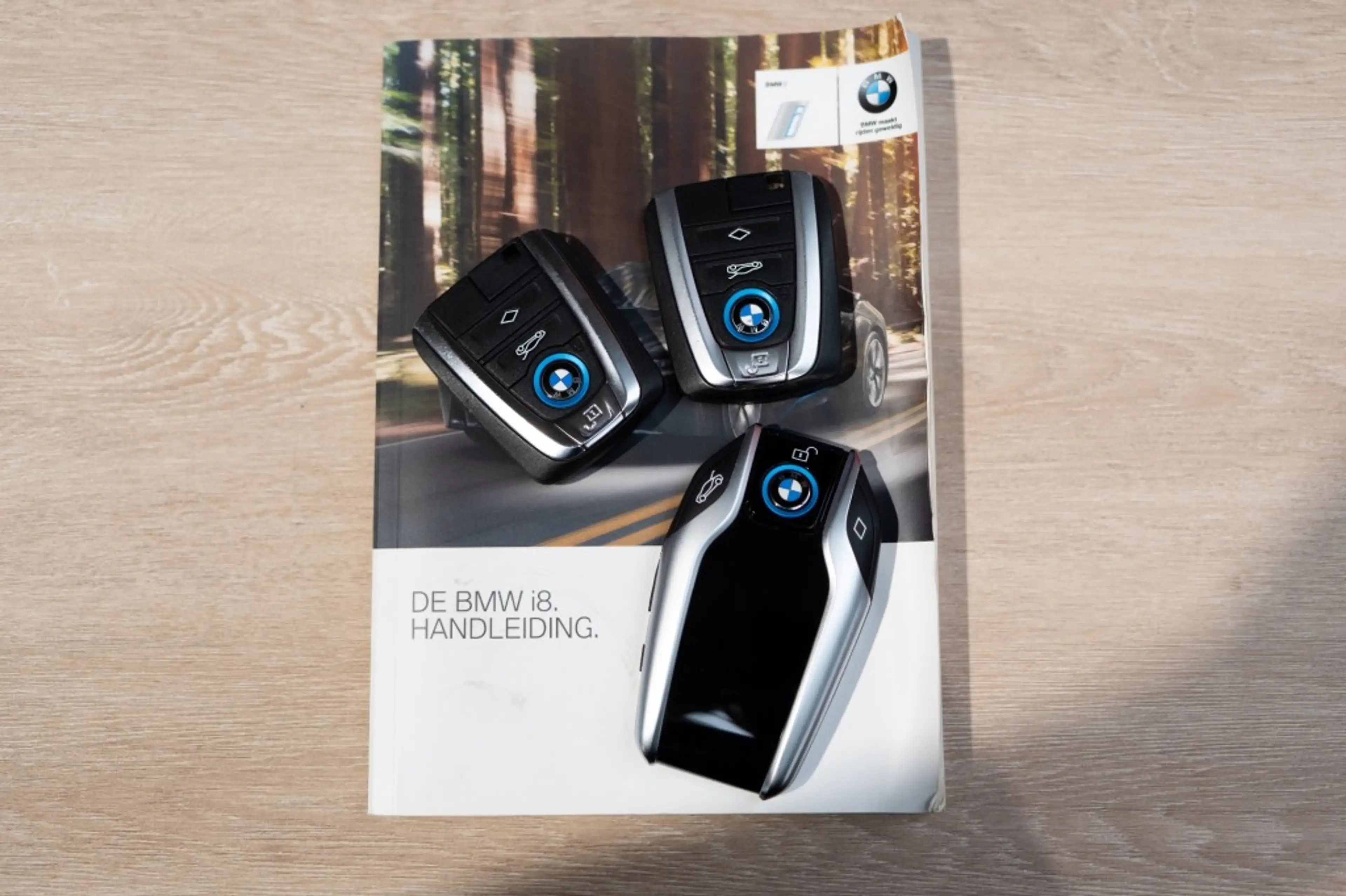 BMW i8 Hybrid 362 PK, Harman Kardon, Head-up, 20 Inch, Ma — photo 29