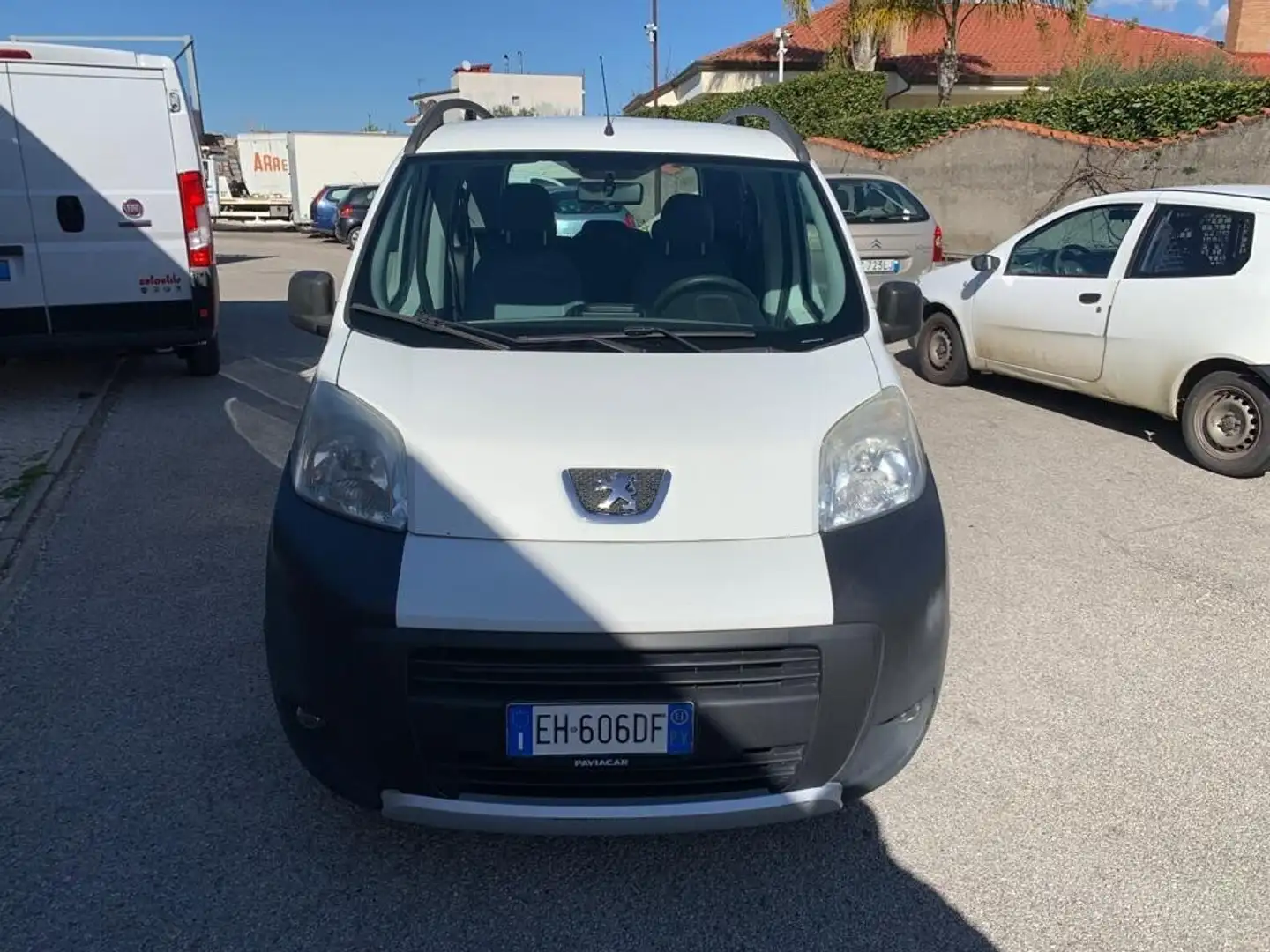 Peugeot Bipper Tepee 1.3 HDi 75 FAP Stop&Start Outdoor Bílá - 1