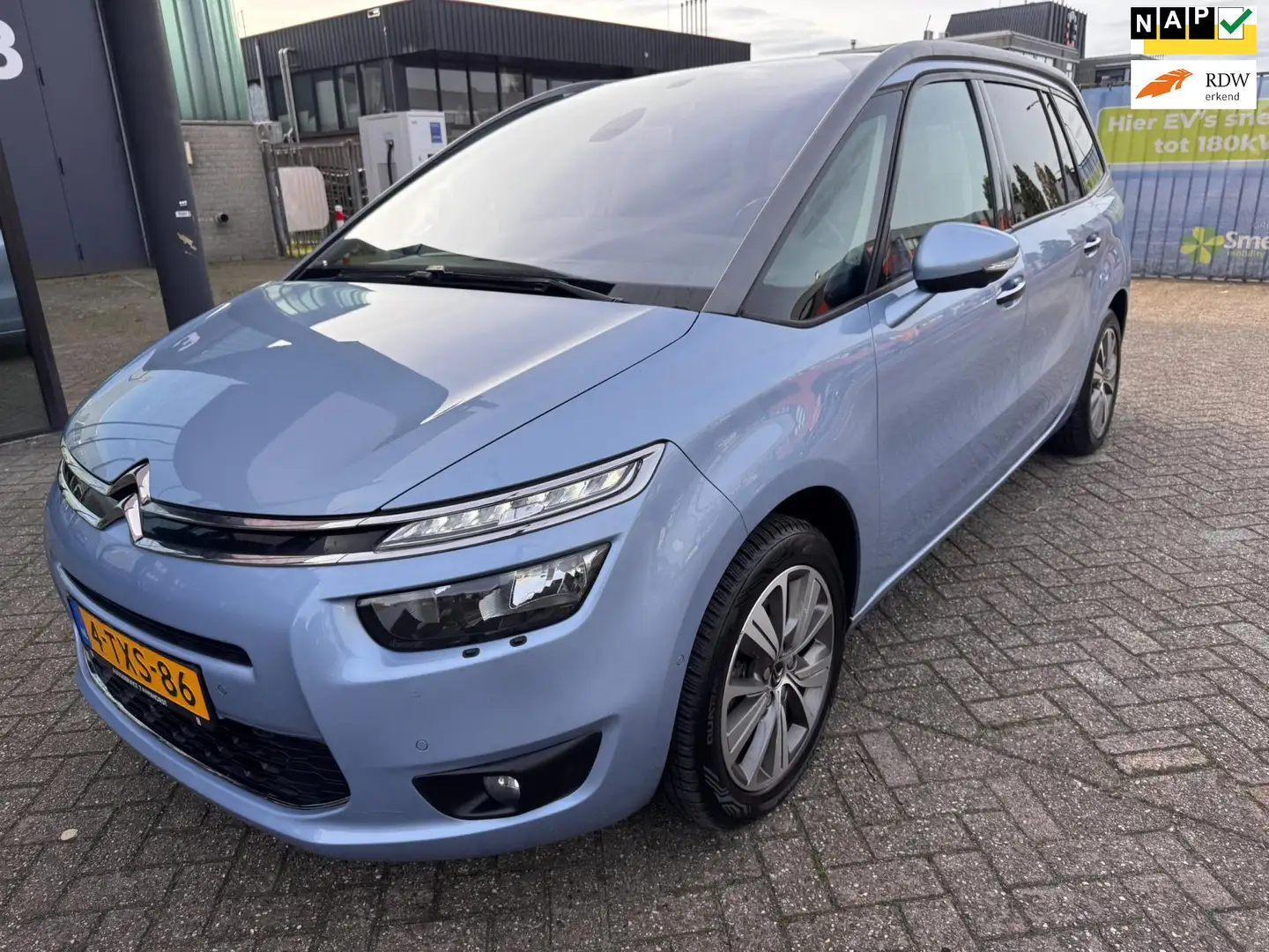 Citroen Grand C4 Picasso 1.6 THP Intensive / 7-pers. / Trekhaak / Navi / 36 Bleu - 1