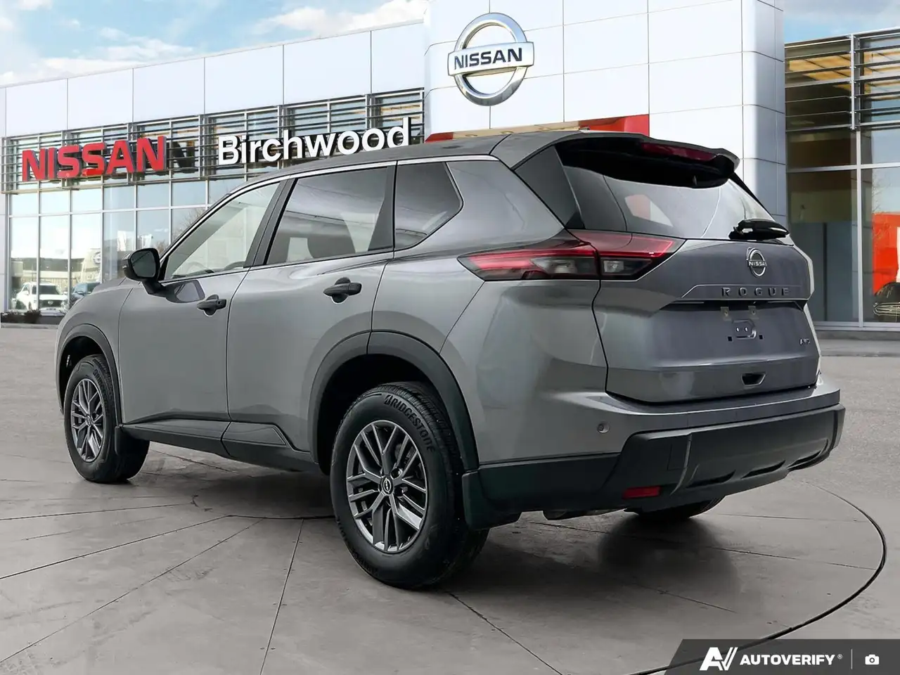Nissan Rogue fotografie Nissan Rogue