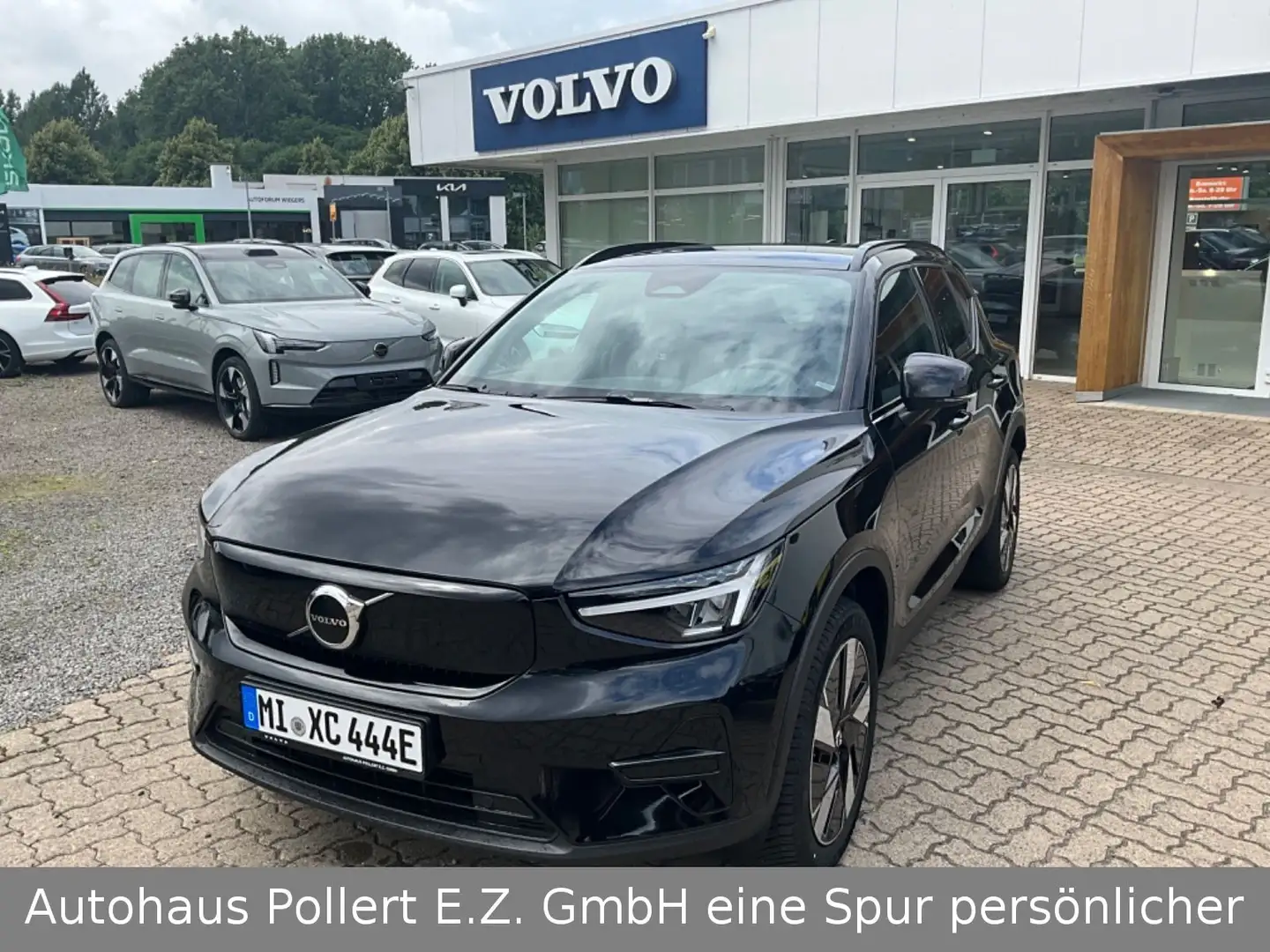 Volvo XC40 Plus Recharge Pure Electric 2WD Schwarz - 1