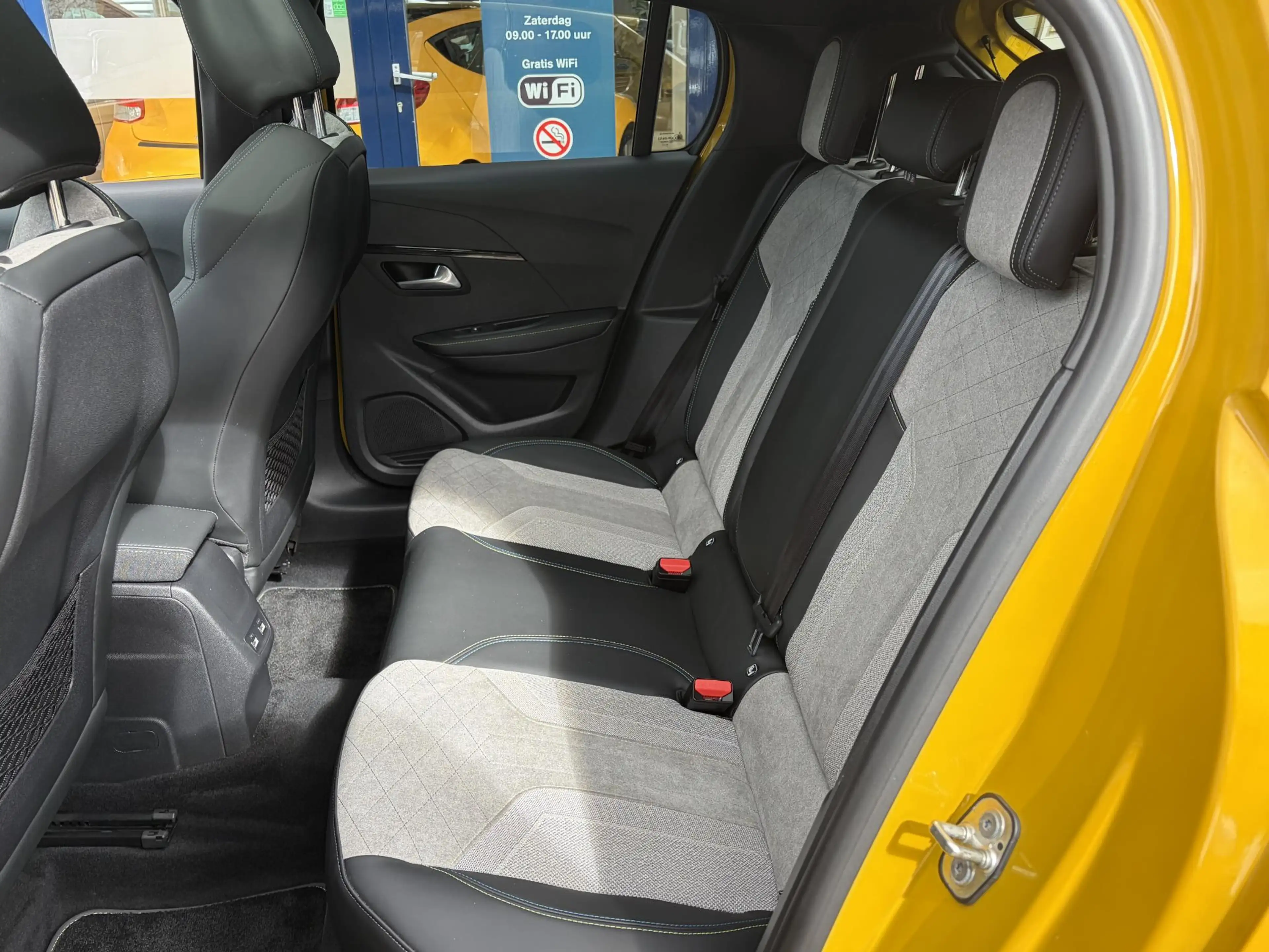 Peugeot e-208 EV GT 350 50 kWh — photo 14