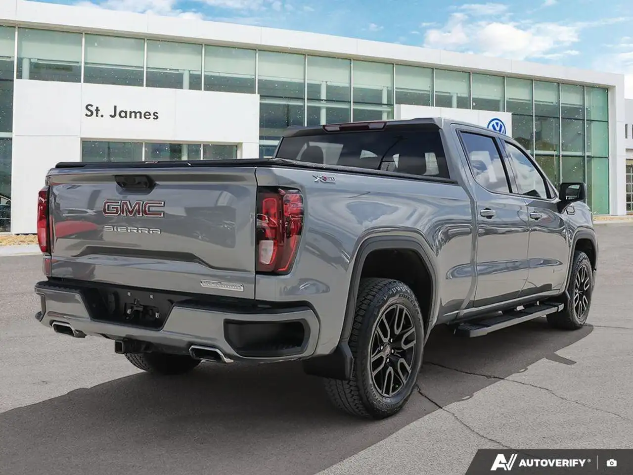 GMC Sierra 1500 снимка GMC Sierra 1500