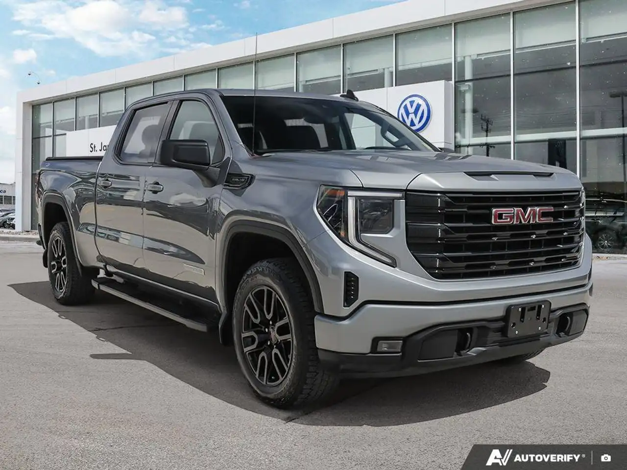 GMC Sierra 1500 снимка GMC Sierra 1500