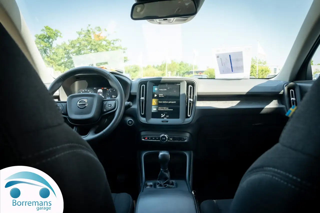 Volvo XC40 — photo 10 sur 30