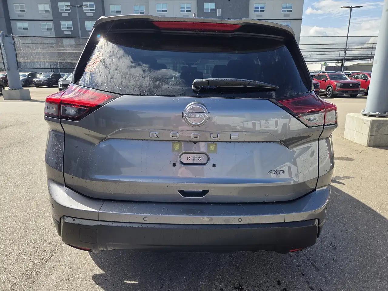 Nissan Rogue снимка Nissan Rogue