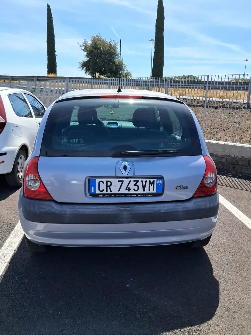 Renault Clio 3p 1.2 16v - 2