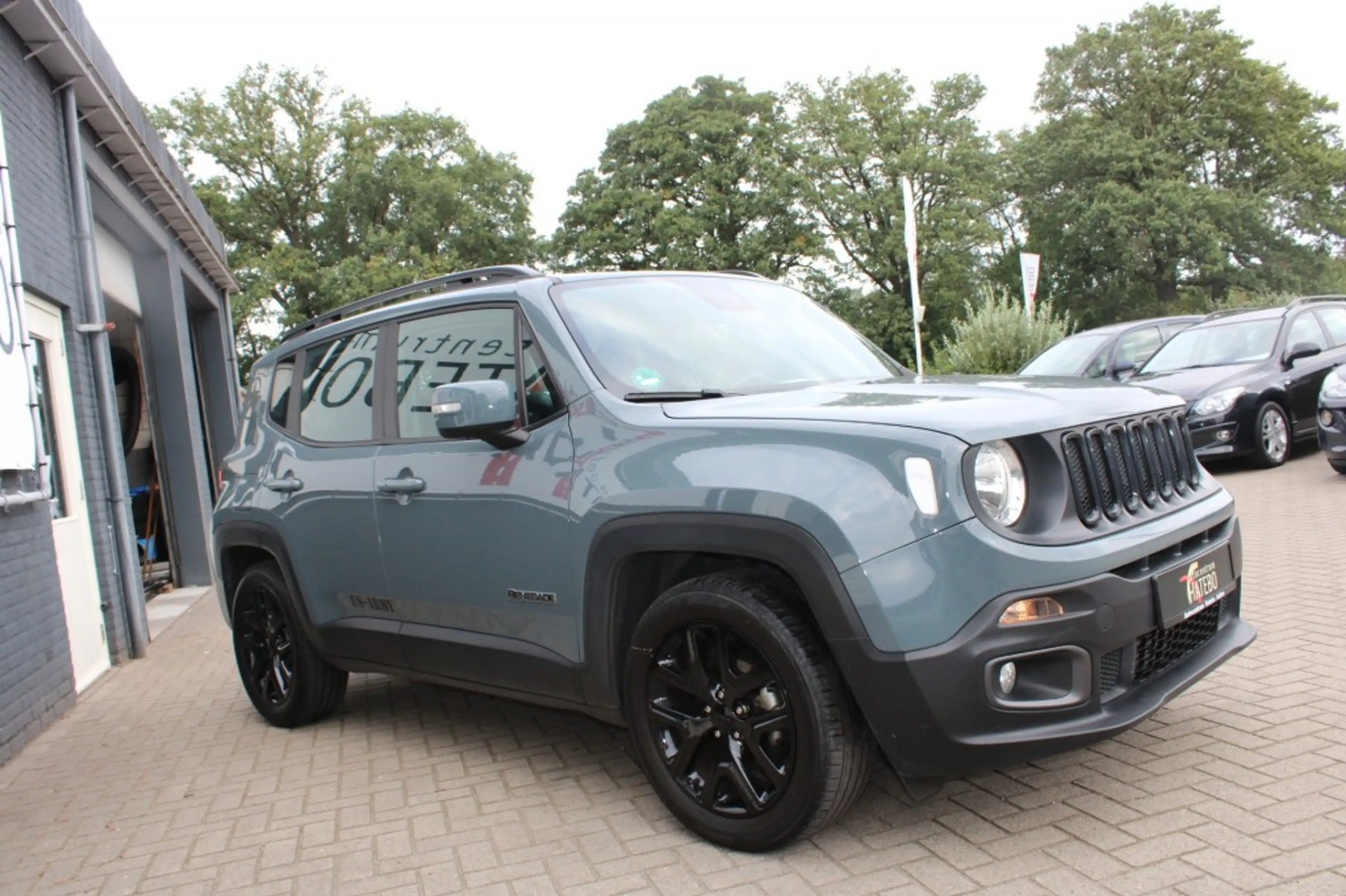 Jeep Renegade 1.4 MAIR NIGHT EAGLE — photo 4