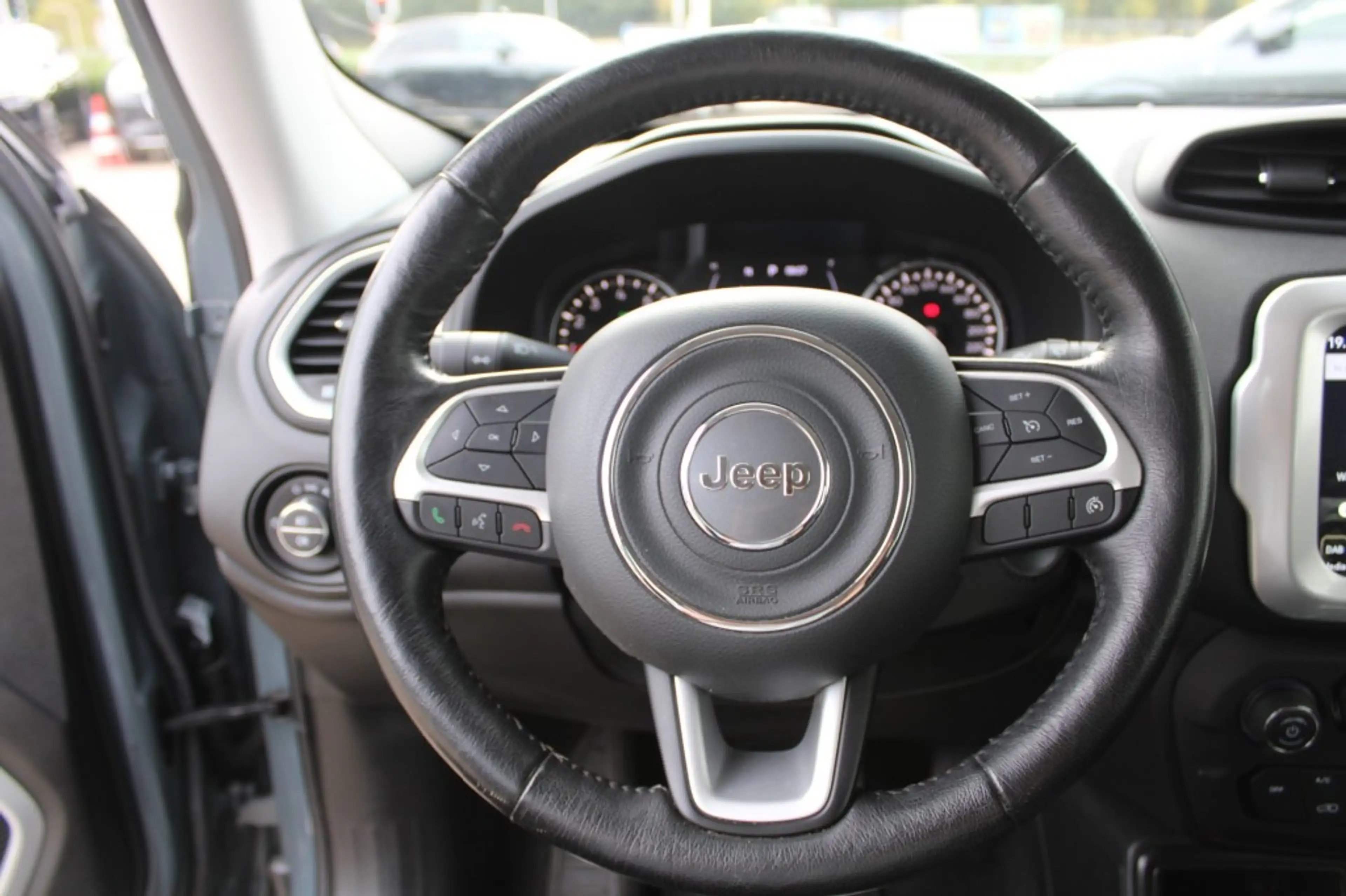 Jeep Renegade 1.4 MAIR NIGHT EAGLE — photo 11