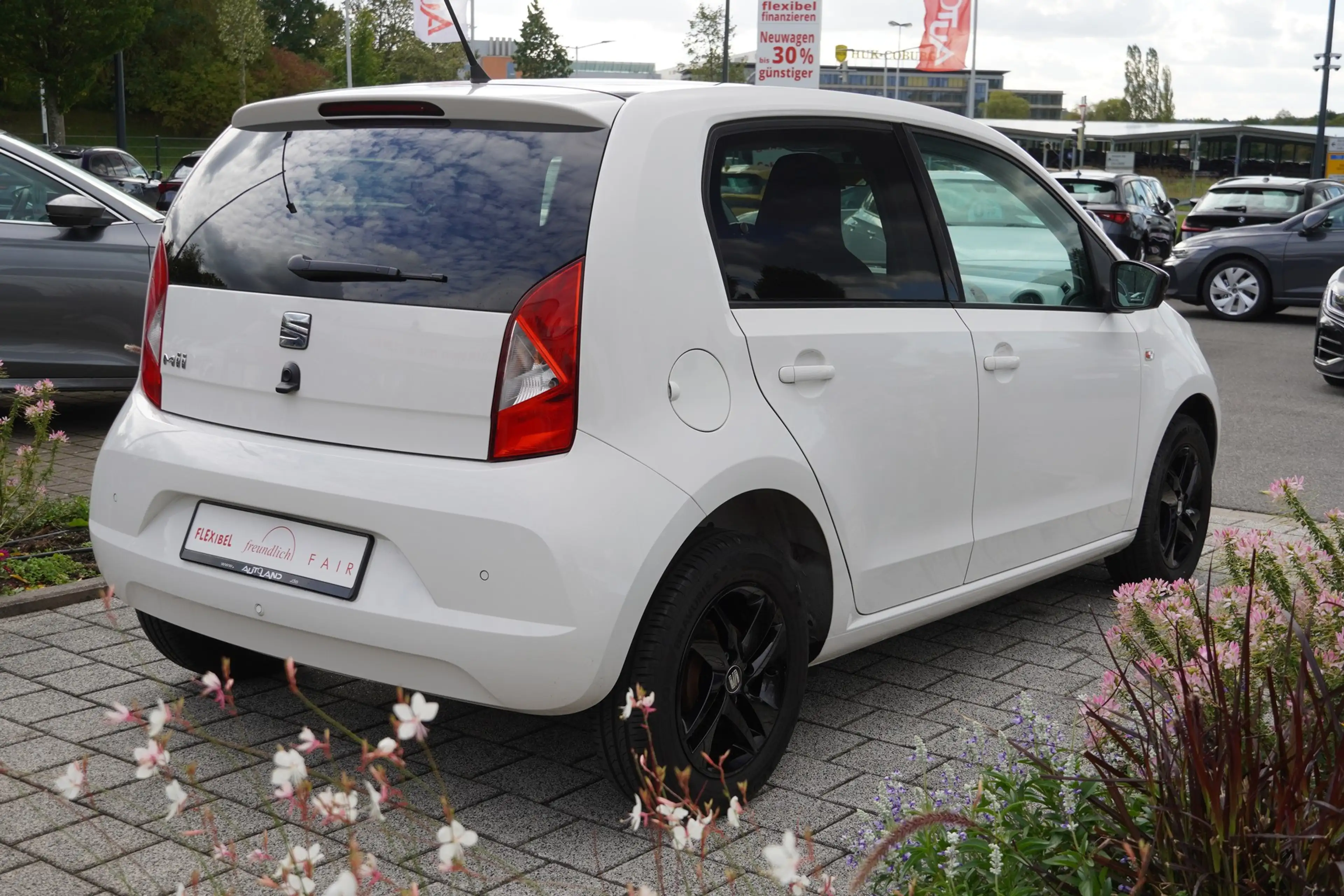 SEAT Mii 1.0 Chic Sitzheizung PDC Klima USB Bluetooth — photo 7