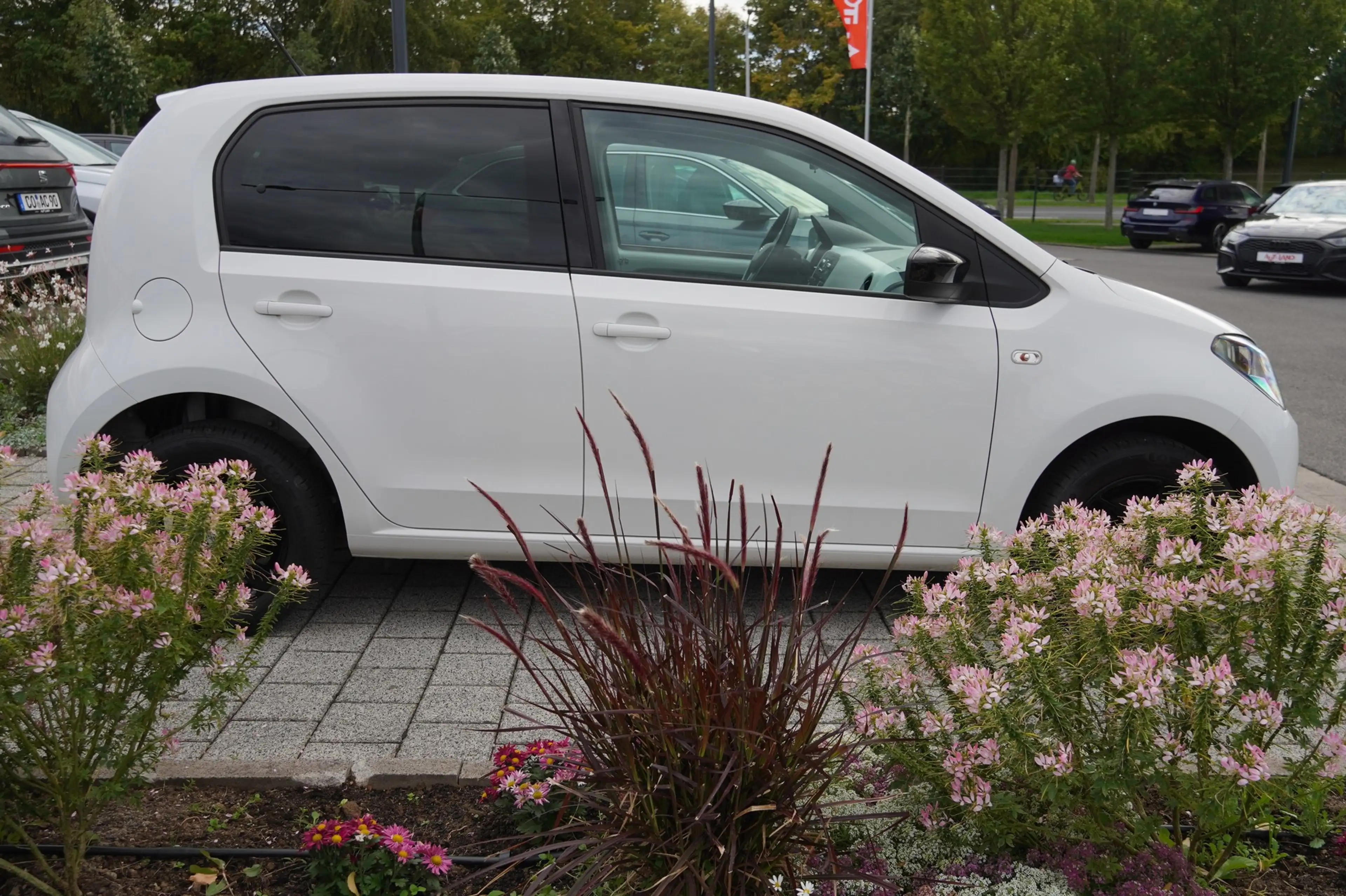 SEAT Mii 1.0 Chic Sitzheizung PDC Klima USB Bluetooth — photo 8