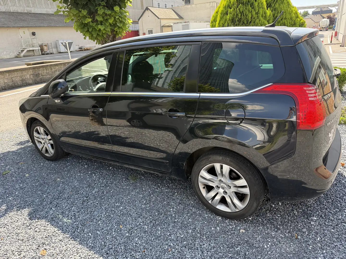 Peugeot 5008 1.6 HDi automatique - 1