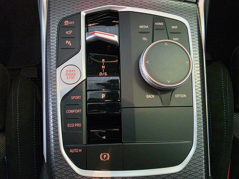 BMW 320 d xDrive  Touring  M Sport, Navi, SHZ, Kam — photo 13