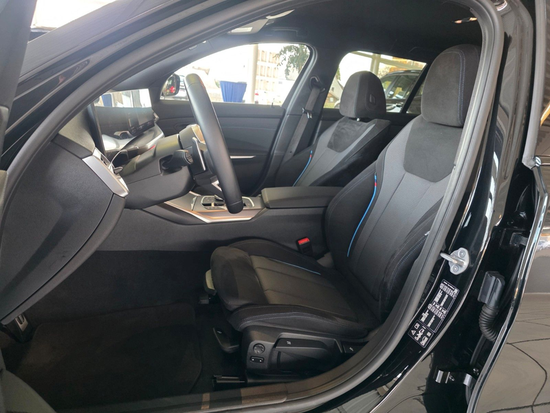 BMW 320 d xDrive  Touring  M Sport, Navi, SHZ, Kam — photo 9